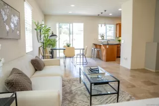 Photo #3: 240008535 Listing 