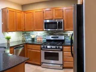 Photo #5: 240008535 Listing 