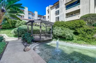 Photo #6: 240008551 Listing