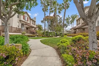 Photo #5: 240008561 Listing