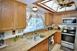 Photo #4: 240008575 Listing