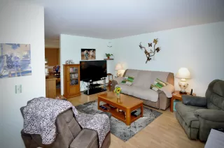 Photo #5: 240008575 Listing