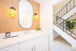 Photo #4: 240008581 Listing