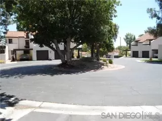 Photo #6: 240008598 Listing