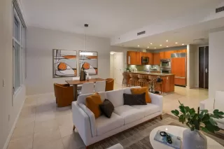 Photo #2: 240008628 Listing 