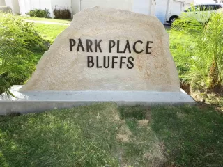 Photo #2: 240008637 Listing