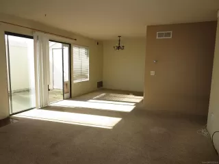 Photo #3: 240008637 Listing