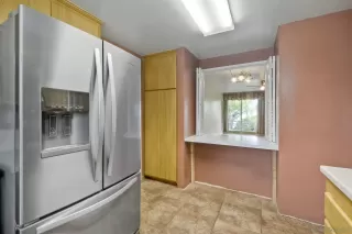 Photo #5: 240008658 Listing