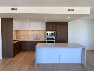 Photo #5: 240008704 Listing