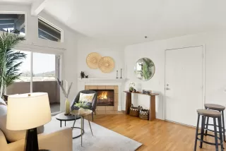 Photo #6: 240008706 Listing