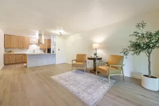 Photo #4: 240008755 Listing