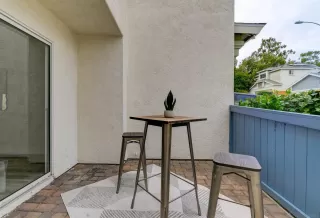 Photo #2: 240008782 Listing