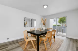 Photo #3: 240008782 Listing