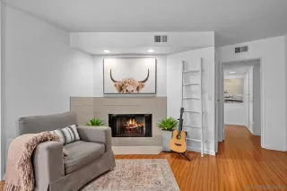 Photo #3: 240008783 Listing