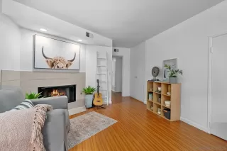 Photo #4: 240008783 Listing