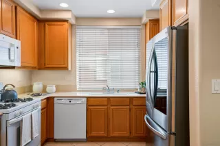 Photo #6: 240008799 Listing