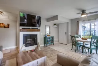 Photo #4: 240008820 Listing