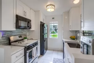 Photo #6: 240008820 Listing