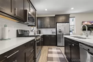 Photo #2: 240008822 Listing