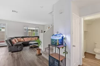 Photo #5: 240008839 Listing 