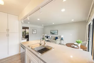 Photo #4: 240008841 Listing 