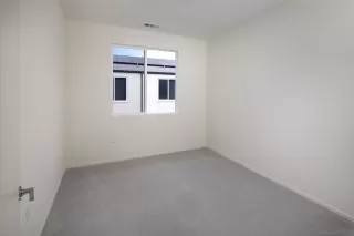 Photo #5: 240008851 Listing