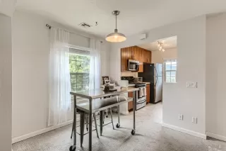 Photo #6: 240008866 Listing 