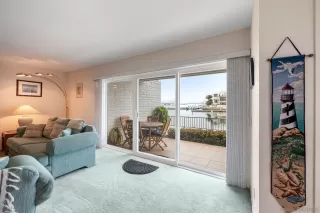 Photo #2: 240008876 Listing 