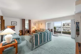 Photo #3: 240008876 Listing 