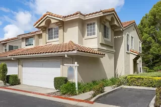 Photo #1: 240008943 Listing