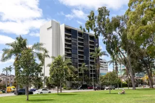 Photo #1: 240008944 Listing