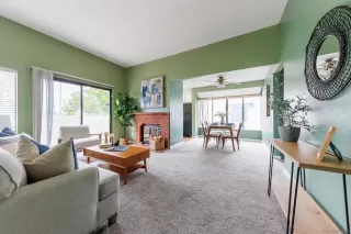 Photo #2: 240008946 Listing 