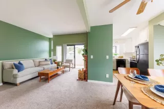 Photo #5: 240008946 Listing 