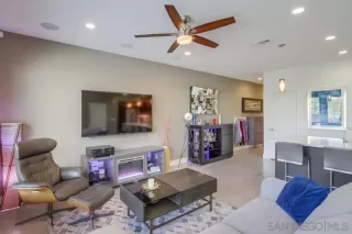 Photo #4: 240008988 Listing