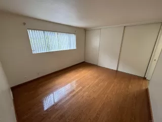 Photo #1: 240008996 Listing 