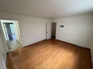 Photo #4: 240008996 Listing 