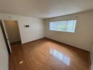 Photo #5: 240008996 Listing 