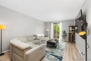 Photo #5: 240009008 Listing 