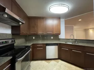 Photo #6: 240009015 Listing