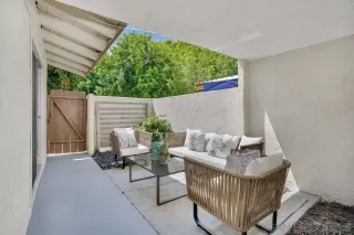 Photo #2: 240009041 Listing 