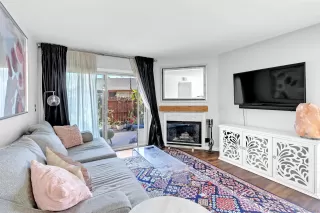 Photo #4: 240009044 Listing