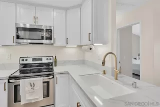 Photo #6: 240009057 Listing