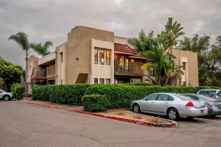 Photo #3: 240009086 Listing