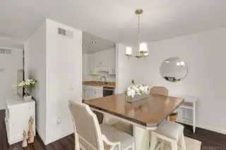 Photo #4: 240009092 Listing