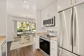 Photo #6: 240009092 Listing