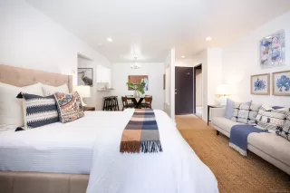 Photo #1: 240009104 Listing