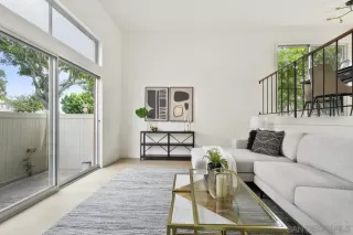 Photo #2: 240009136 Listing