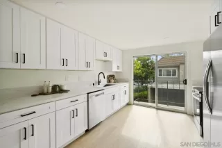 Photo #4: 240009136 Listing