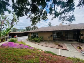 Photo #4: 240009137 Listing