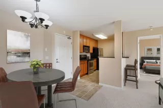 Photo #6: 240009147 Listing